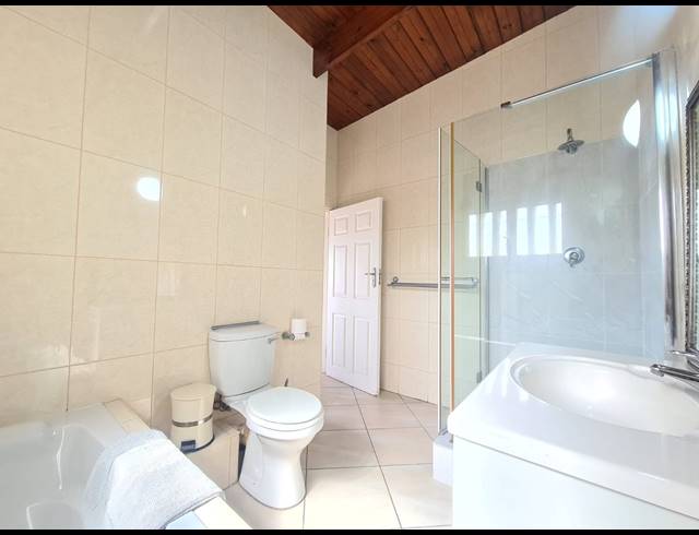 3 BEDROOM FLAT FOR SALE IN WILLARD BEACH